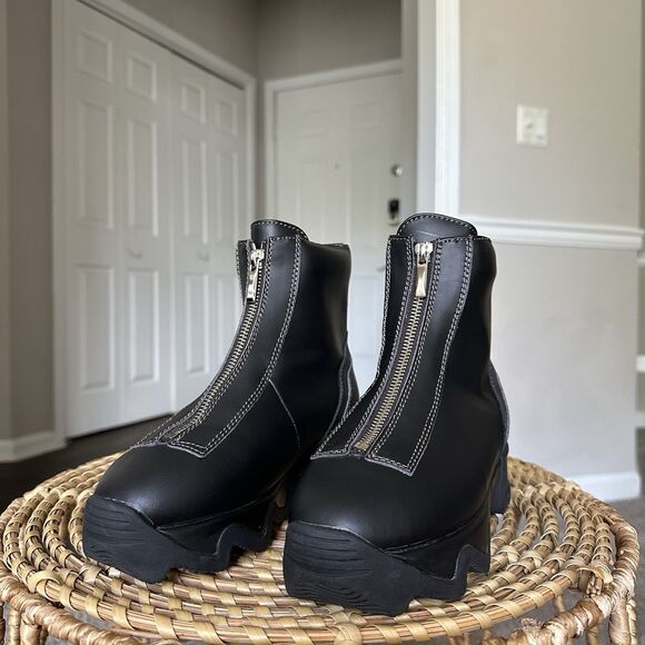iRi ODELE Black Zip-Up Boot Women’s US 6 Chunky Platform Shoes Streetwear $280 - Picture 7 of 13